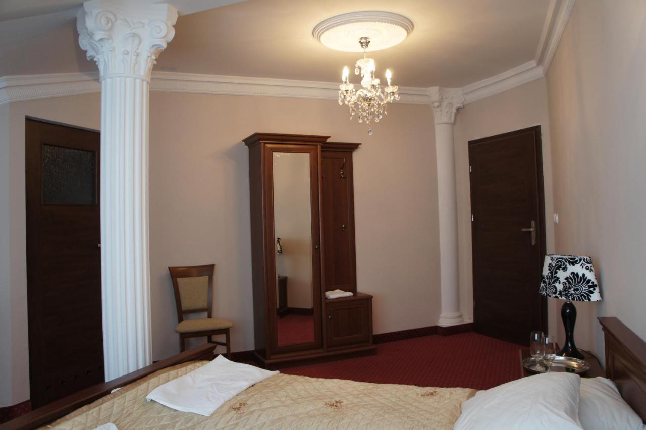 Villa Demetrios Kaluszyn  외부 사진
